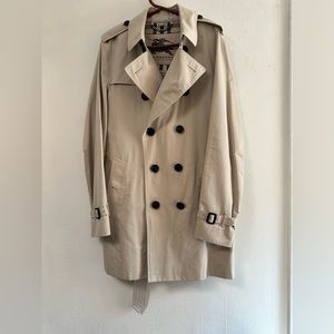 Burberry Sandringham Mid-Length Trench - Size M - EUC Excellent Used Condition